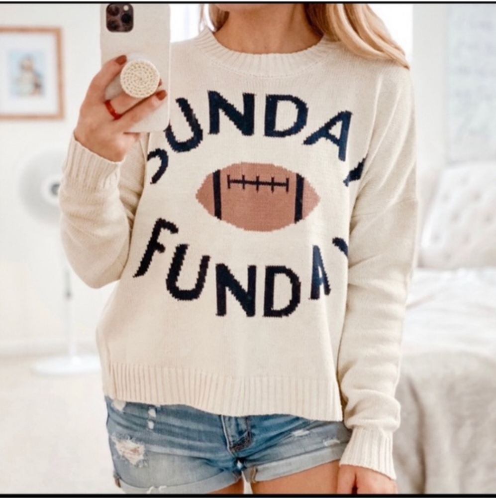 Moon and Madison cream Sunday Funday football crop top sweater size xs. Perfect